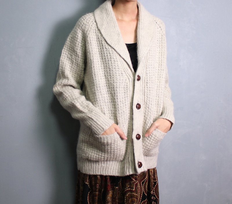 FOAK vintage beige lapel double pocket knitted wool coat - สเวตเตอร์ผู้หญิง - ขนแกะ 