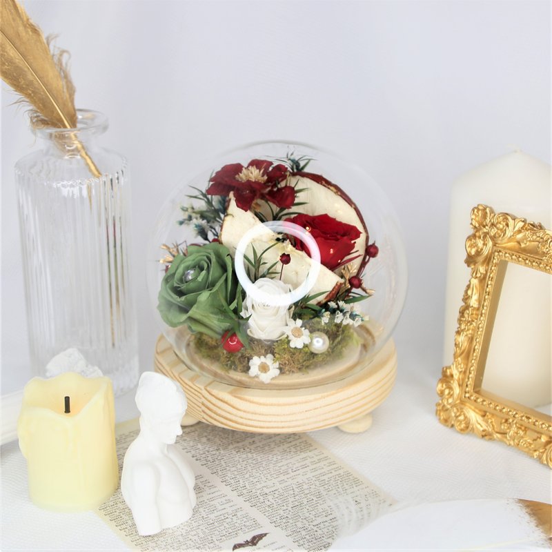 Poison Apple | Halloween Immortal Dried Flower Orb - Dried Flowers & Bouquets - Plants & Flowers Red