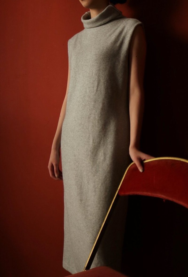 Ava Dress 高領cashmere羊毛針織背心洋裝 現貨請私訊 - 連身裙 - 羊毛 灰色