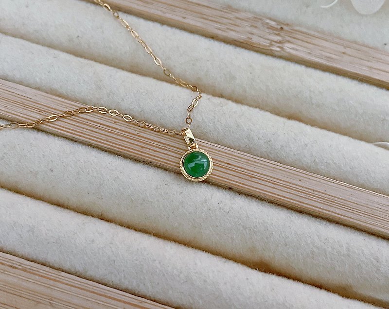 18K pure gold natural Myanmar A-grade jadeite egg noodle necklace - Necklaces - Precious Metals Green