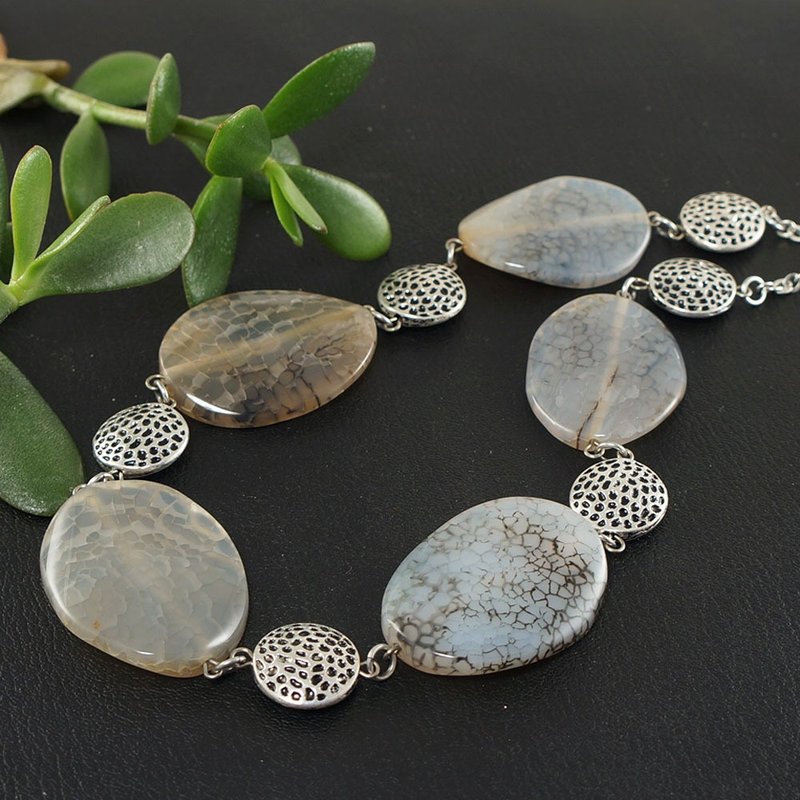 Gray Dragon Vein Oval Agate Chunky Statement Large Beaded Necklace Woman Jewelry - สร้อยคอ - เครื่องประดับพลอย สีเทา