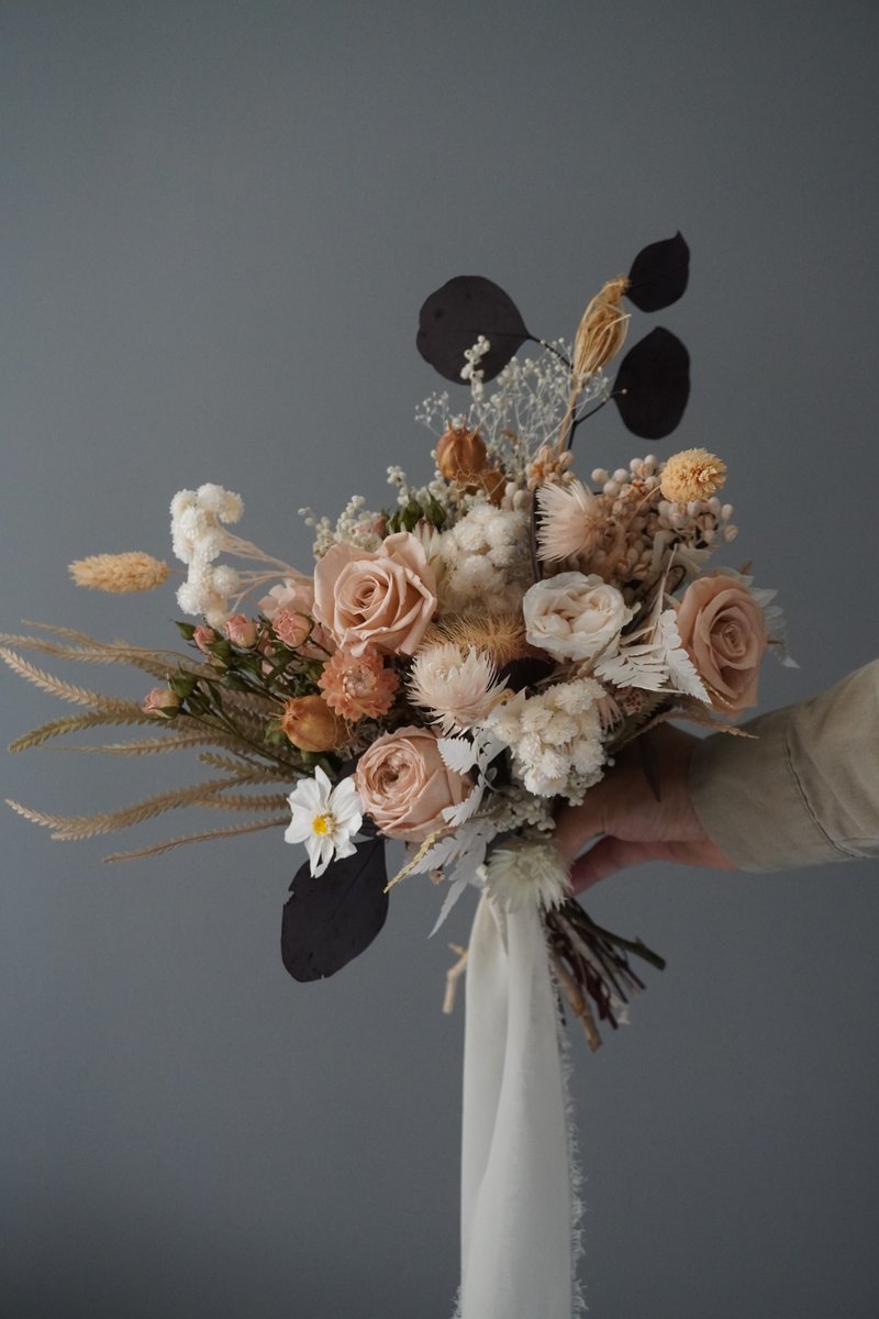 Vintage pink bridal bouquet - ช่อดอกไม้แห้ง - พืช/ดอกไม้ 