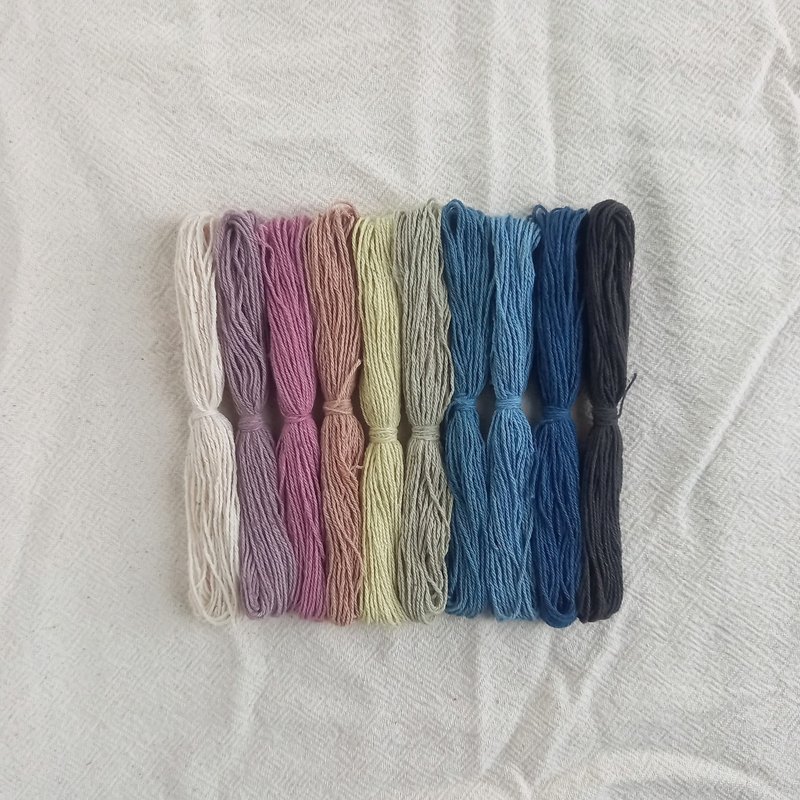 太糸/ レインボーカラー12m×10色/ 草木染め綿糸 太さ1mm/刺繍糸・刺し子糸・クロスステッチ・ラッピング・ダーニング - 編織/刺繡/羊毛氈/縫紉 - 棉．麻 多色
