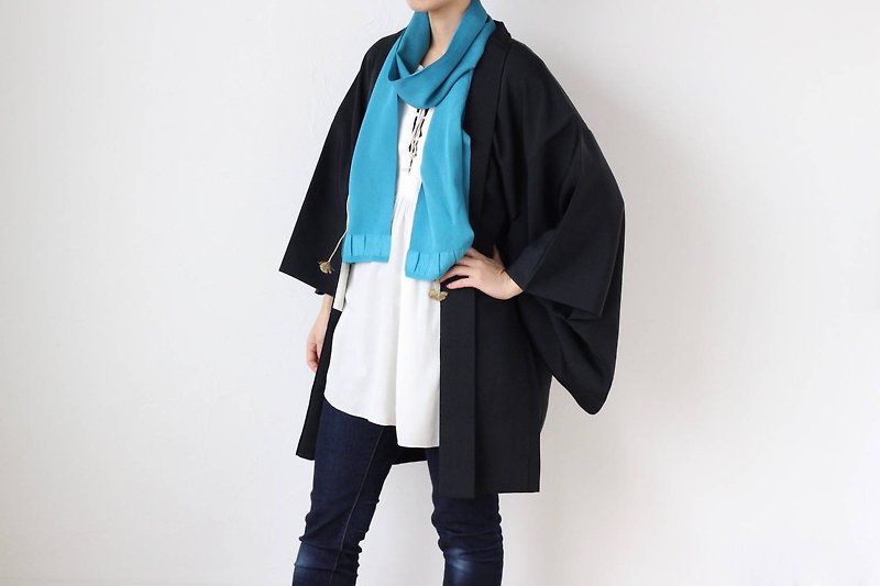 black floral kimono top, Japanese kimono, haori, vintage black jacket /2047 - เสื้อแจ็คเก็ต - เส้นใยสังเคราะห์ สีดำ