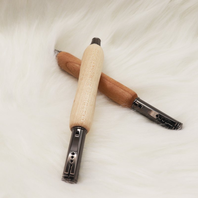 Handcrafted Woodwork-Solid Wood Rollerball Pen-Wooden Harmony, Steel Sound - ไส้ปากกาโรลเลอร์บอล - ไม้ สีนำ้ตาล