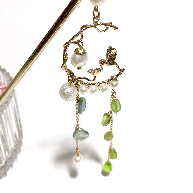 【Ruosang】【Luminous Forest】Little bird. Natural pearl. Stone. Hairpin from natural stone. - Hair Accessories - Gemstone Green