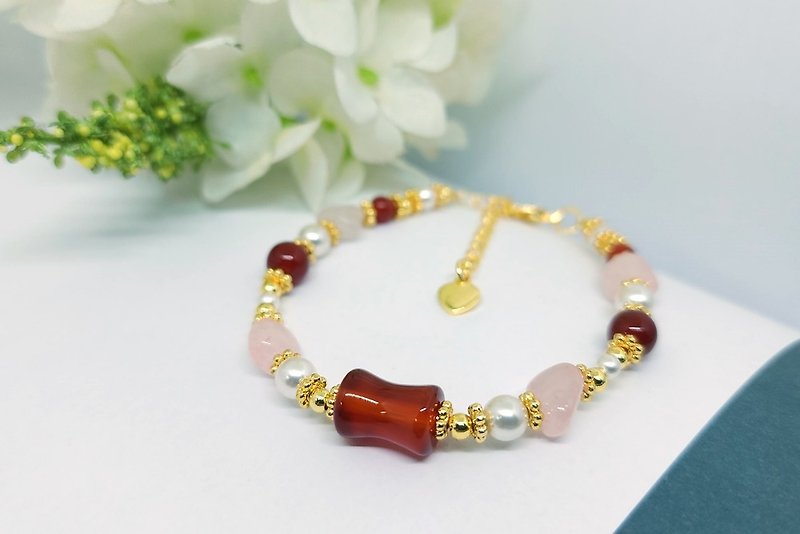 【Design model. Natural Stone] Carnelian x Irregular Rose Quartz x Pearl - Style A Bracelet - สร้อยข้อมือ - เครื่องประดับพลอย สีแดง