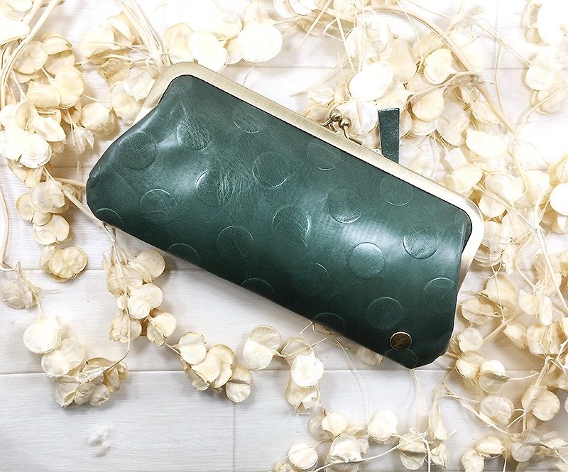 long wallet leather wallet embossed spoon polka dots - กระเป๋าสตางค์ - หนังแท้ สีเขียว