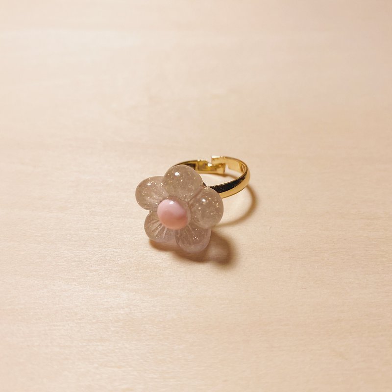 Vintage gray plump flower ring - แหวนทั่วไป - เรซิน สีเทา