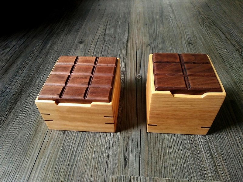 "Chocolate" -- hand made log small storage box - กล่องเก็บของ - ไม้ สีนำ้ตาล