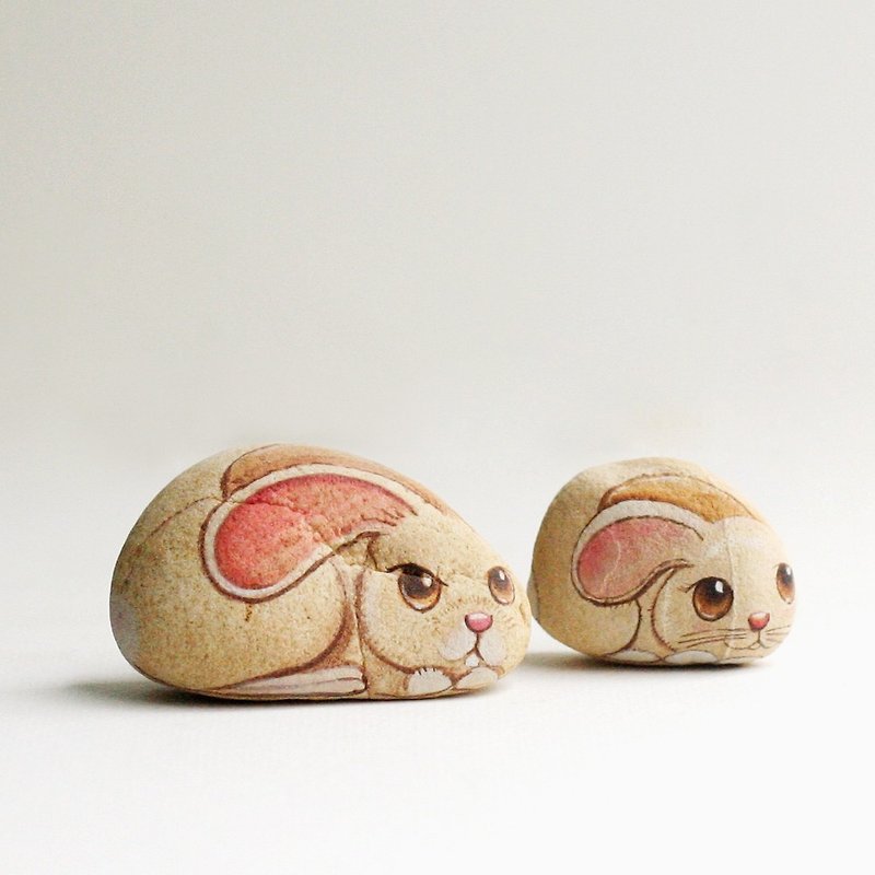 Rabbit stone painting - 玩偶/公仔 - 石頭 金色