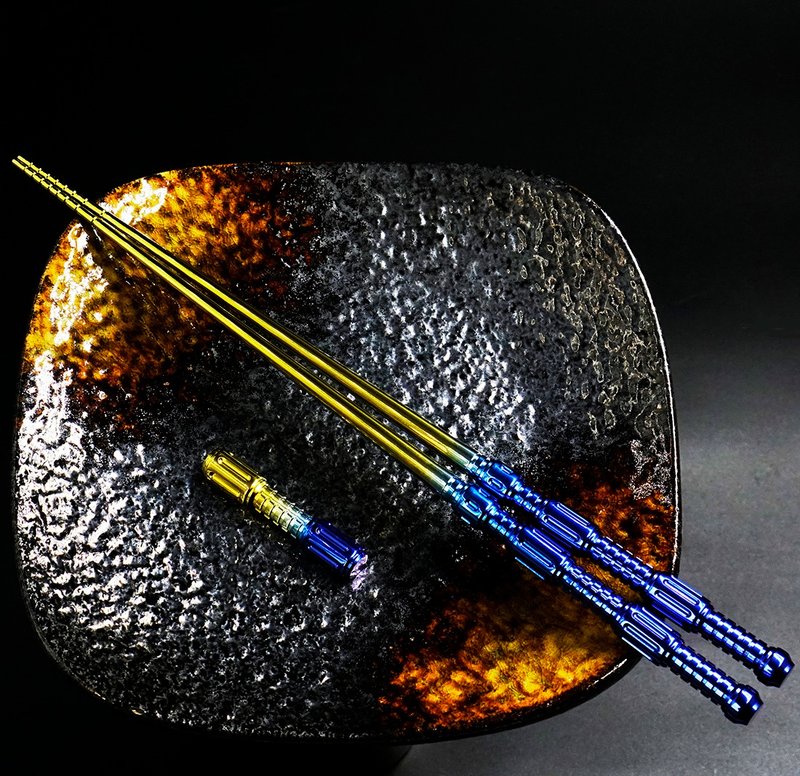武塔箸 - 藍金漸層版本 - 前端無溝槽 236mm 木盒精裝版本- 一雙 - 筷子/筷架 - 其他金屬 多色