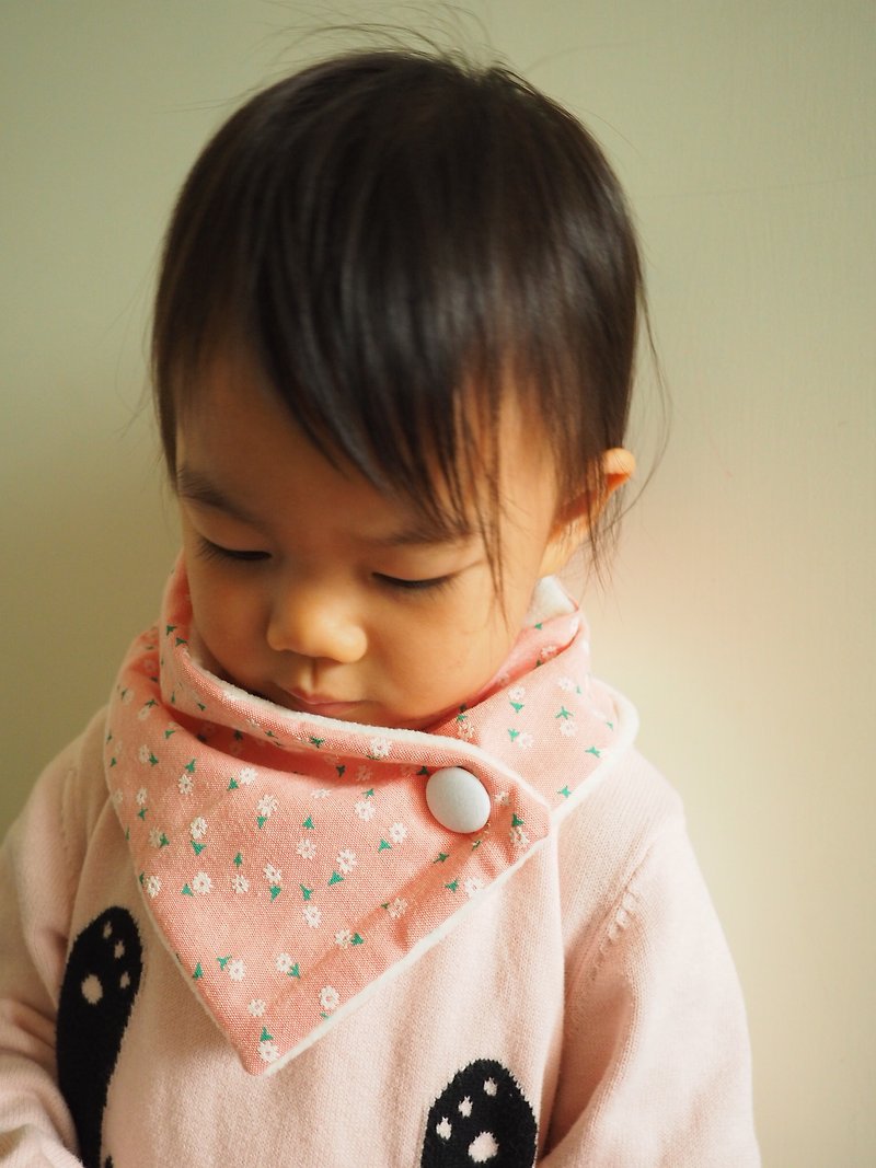 Handmade sewing neck warmer scarf for kid and adult - ผ้ากันเปื้อน - ผ้าฝ้าย/ผ้าลินิน สึชมพู