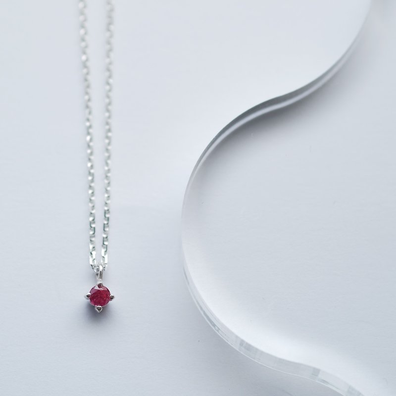 Single Ruby Necklace Pendant Silver 925 - สร้อยคอ - โลหะ สีแดง