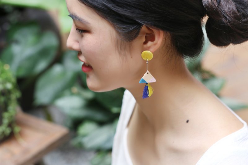 Geometric color tassel ceramic earrings ear clip sterling silver - ต่างหู - ดินเผา สีเหลือง