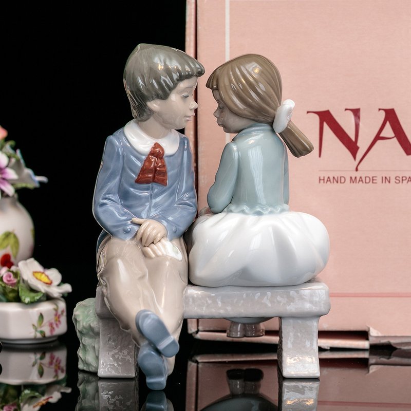 Spanish Lladro NAO elegant 1990 lover handmade ceramic doll couple porcelain doll sculpture decoration - ของวางตกแต่ง - เครื่องลายคราม 