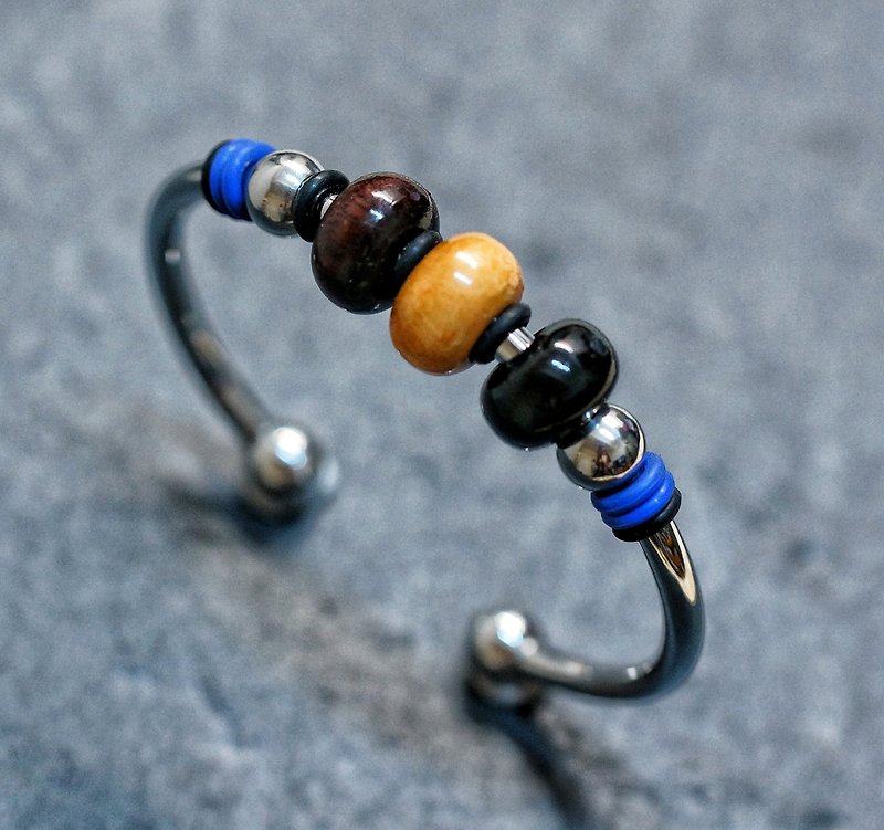 India Wood  Beads with 4mm Stainless Steel Bangle ( A-1 ) - สร้อยข้อมือ - สแตนเลส 