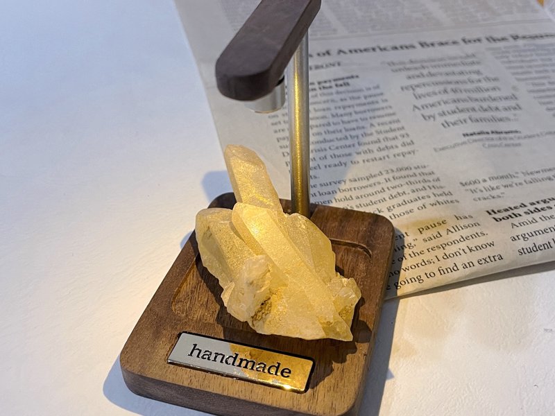 能量擺件 水晶 原礦 晶簇 原石 擴香招財消磁 展示架 - 擺飾/家飾品 - 水晶 白色