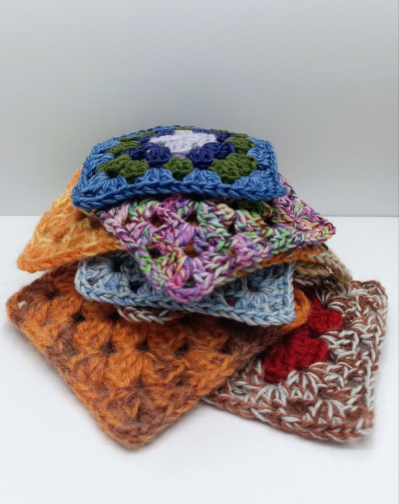 Rustic Granny Square Tile Coaster, Cotton Handwoven Design - 杯墊 - 棉．麻 多色