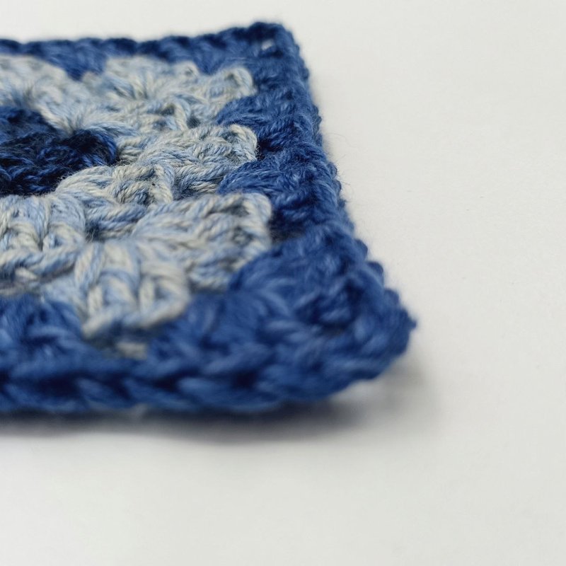 Rustic Granny Square Tile Coaster, Cotton Handwoven Design - 杯墊 - 棉．麻 多色