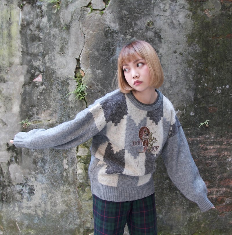 Back to Green:: 灰階球童 //刺繡// vintage sweater （ST-26） - 男毛衣/針織衫 - 棉．麻 灰色