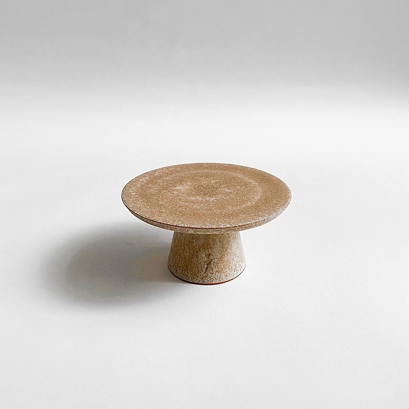 【Small Raised Table Series】Honey Oatmeal High Plate No. 1 - Items for Display - Pottery Khaki