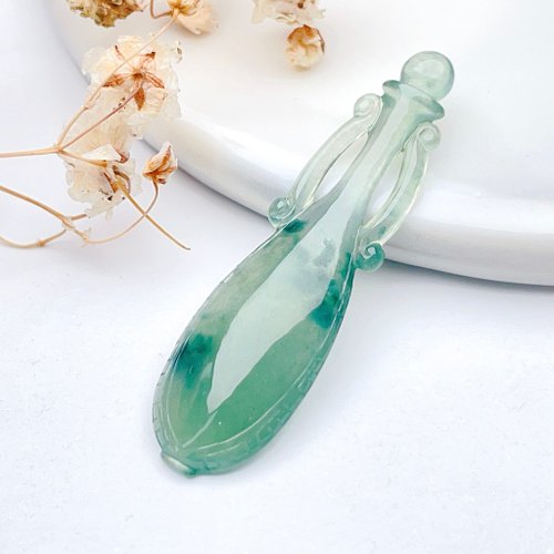 瓔珞珠寶盒 E.L.Jewelry Box 冰種飄綠花翡翠寶瓶 | 天然緬甸A貨翡翠 | 送禮