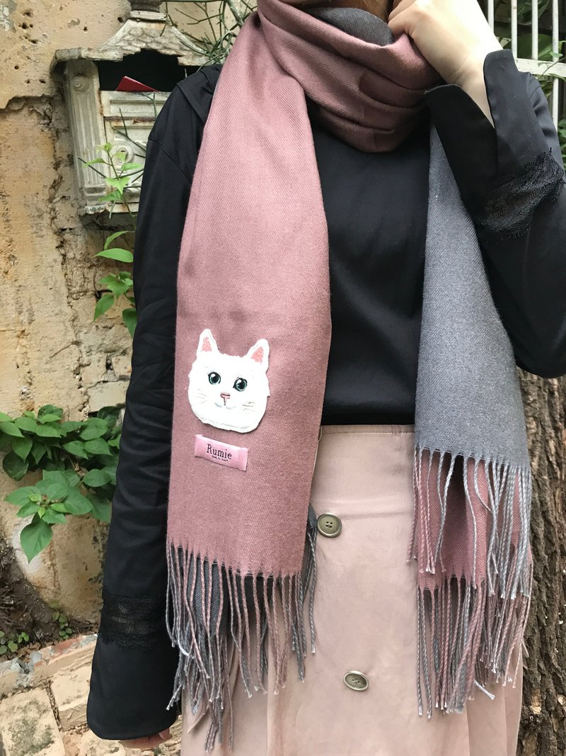 經典 雙色 貓咪刺繡 羊絨圍巾 (藕粉色+灰色) - 圍巾/披肩 - 羊毛 粉紅色