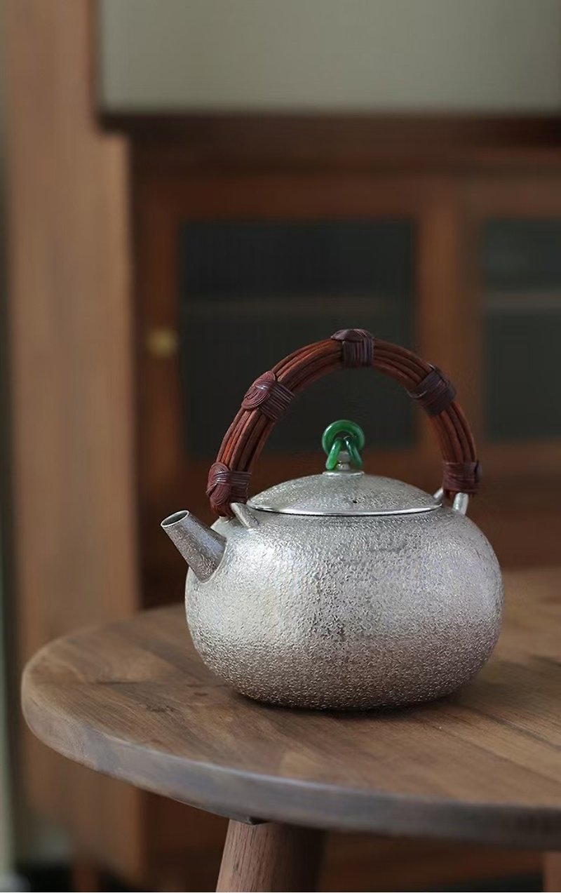 Shang frame product Silver pot Silver 9999 pure handmade Silver soup boiling oyster muzzle Silver 1000cc - Teapots & Teacups - Sterling Silver 