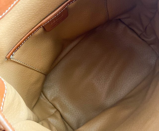 CELINE ブラウンレザーリュック 中古・古着通販】CELINE (セリーヌ) リュック ブラウン