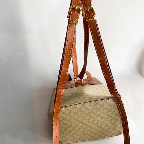 Medieval Celine│Brown Backpack│Rucksack│Genuine Leather│Made in Italy│ Backpack - Shop pickypiggy-vintage Backpacks - Pinkoi