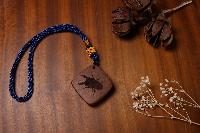 Essential Oil Diffuser X Log Diffuser Charm- Flat Stag Beetle - Fragrances - Wood Brown