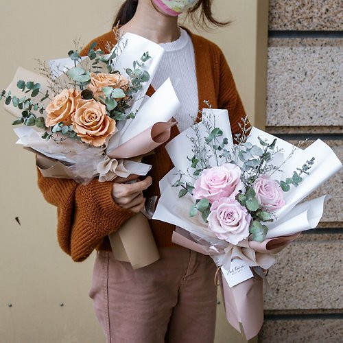 Imported Rose Bouquet:: Shimmer Rose Flower Bouquet Proposal
