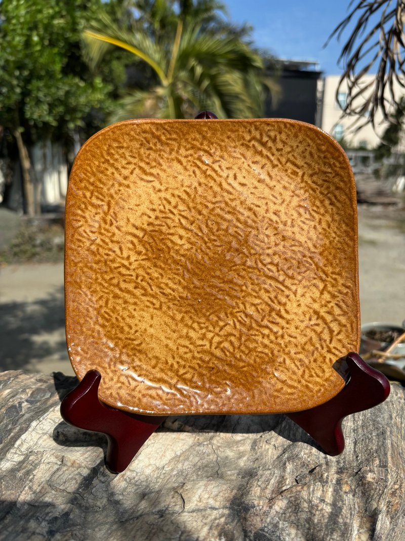 Embossed Square Plate - จานและถาด - ดินเผา สีนำ้ตาล