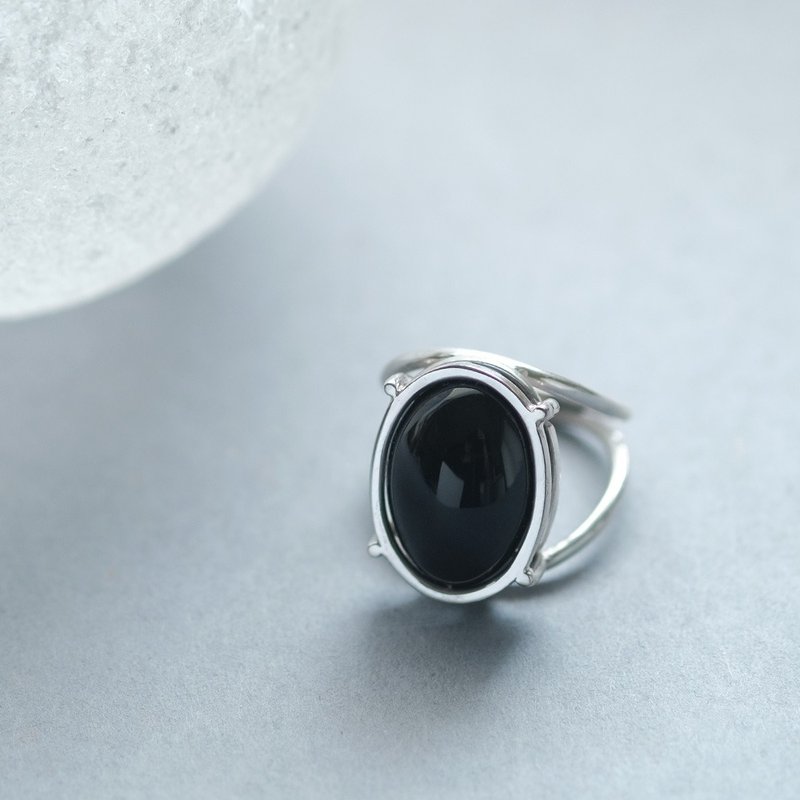 Large onyx ring in Silver 925 - แหวนทั่วไป - โลหะ สีดำ