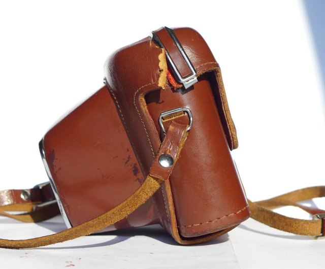 Kiev 4 フィルムカメラ ＋レンズ＋フード革ケースひ付き Kiev 4 フィルムカメラ ＋レンズ＋フード革ケースひ付き Kiev 4