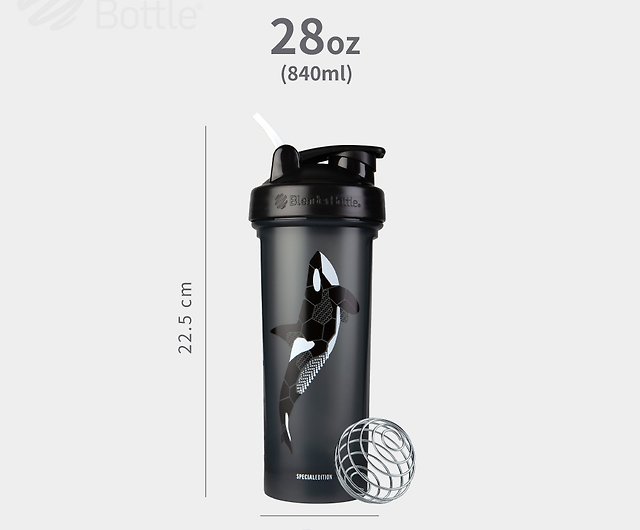Classic Protein Shaker Bottle V2 20 oz - Black and Clear - 1 Item