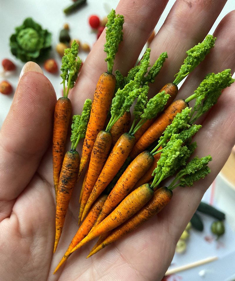 1/6 scale miniature carrot, realistic carrot