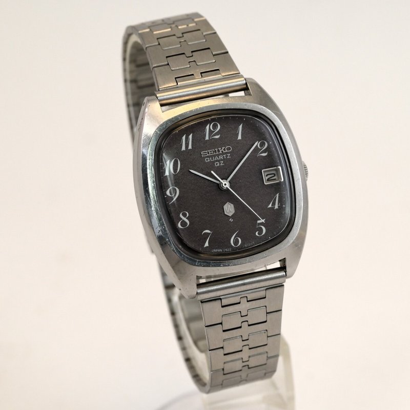 送料無料 動作品 1975年製 SEIKO QUARTZ QZ tonneau shape Dark Brown Ref.0922 男性用腕時計 手錶 - 男錶/中性錶 - 不鏽鋼 咖啡色