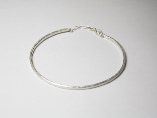 YUNSHAO Jewelry 【客製化禮物】Line 系列 #a41 圈式手環(開口)