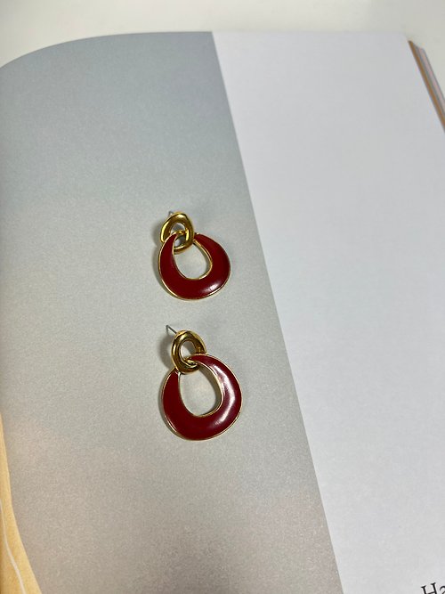 BOITE LAQUE Vintage Red Enamel Circle Gold Statement Earrings