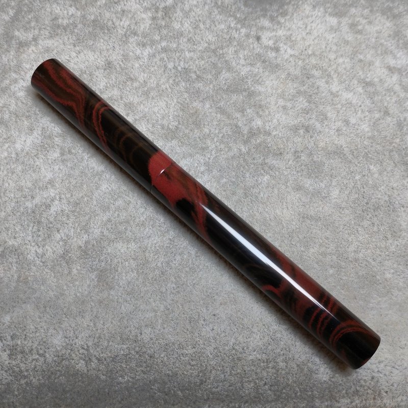 日光硬質ゴム製、キャップ式ローラーボールペン - 水性ボールペン - その他の素材 レッド