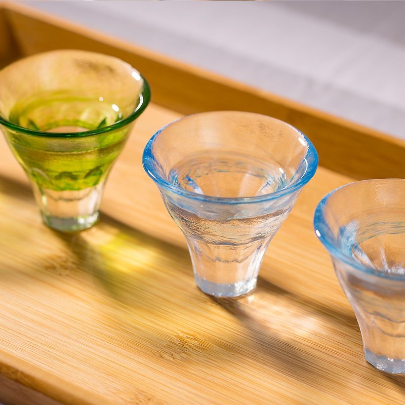 Japan Tsugaru Handmade Cloud Sake Cup 55ml / 2 models - Bar Glasses & Drinkware - Glass Multicolor