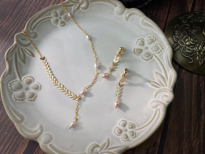 Natural Freshwater Pearl Wheat Ear Bead Fragrance Necklace Earrings Set - สร้อยคอ - ไข่มุก 