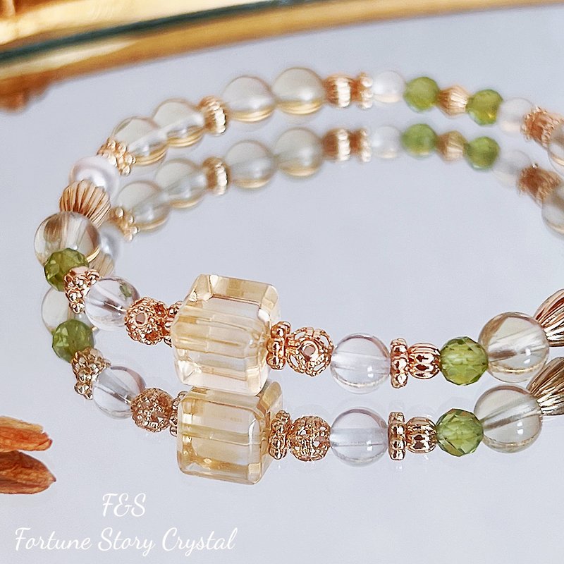 Crystal bracelet//citrine/moonlight/ Stone. Emotion/Wealth - Bracelets - Crystal Gold