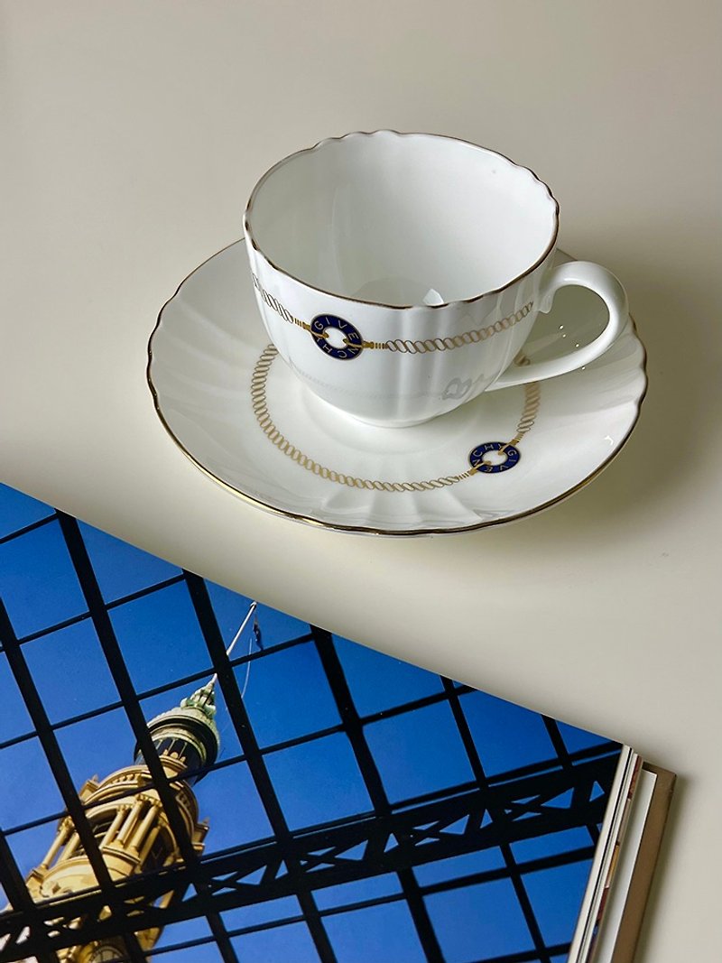 France & Japan/ 1980s Givenchy x Yamaka vintage cup and saucer - แก้วมัค/แก้วกาแฟ - วัสดุอื่นๆ ขาว