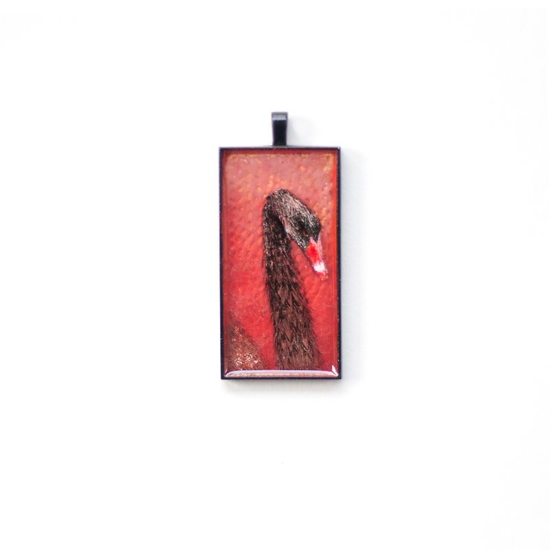 Bird No. 005_Black Swan_Original Pendant_Red Ink + Black Base 24*48mm_Chinese Painting Flowers and Birds_Mini Art & Painted Jewelry - Necklaces - Other Metals 