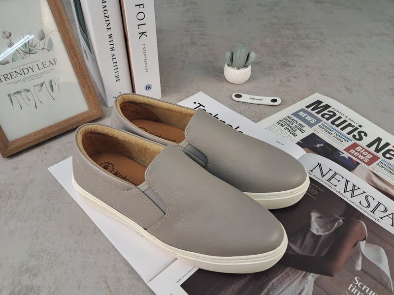 All-match plain leather casual shoes - elephant gray - รองเท้าลำลองผู้หญิง - หนังแท้ หลากหลายสี