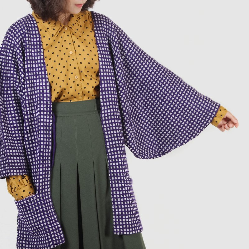 [Egg plant ancient] Roland square knit vintage kimono feather weaving - Women's Casual & Functional Jackets - Wool Purple