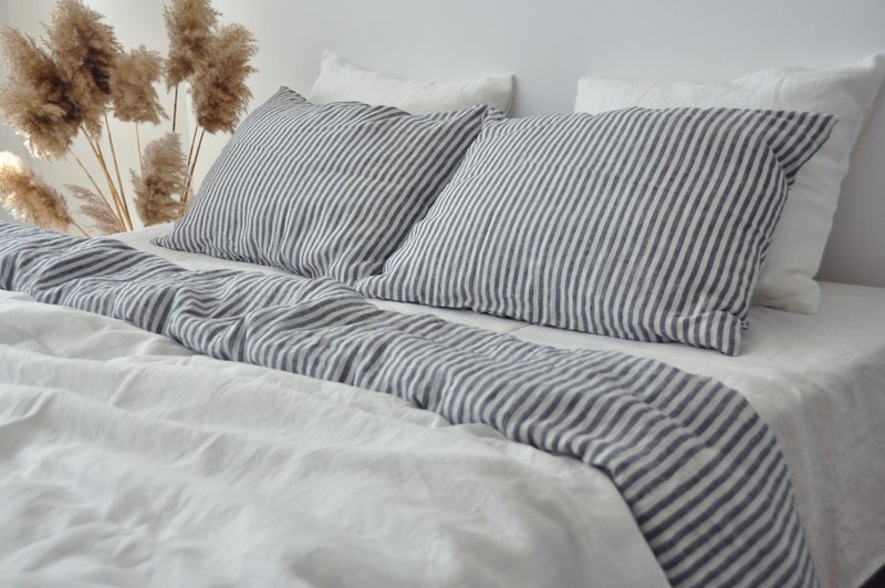 Striped linen pillowcase / Gray pillow cover / Euro, American, Taiwan size - 寢具/床包 - 亞麻 灰色